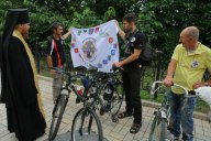5 тисяч кілометрів — заради ідеї: в Києві стартував незвичайний велопробіг