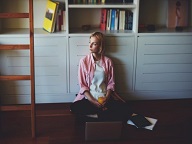 Прокрастинировать не лень. Психолог Наталья Инина о том, что стоит за модным словом