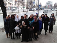 Проходя палату за палатой, мы видели как зажигались глаза людей