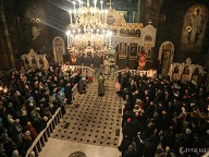 Тысячи верующих УПЦ встретили Новый год молитвой в храме
