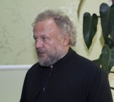 Хороший человек — это еще не повод для канонизации