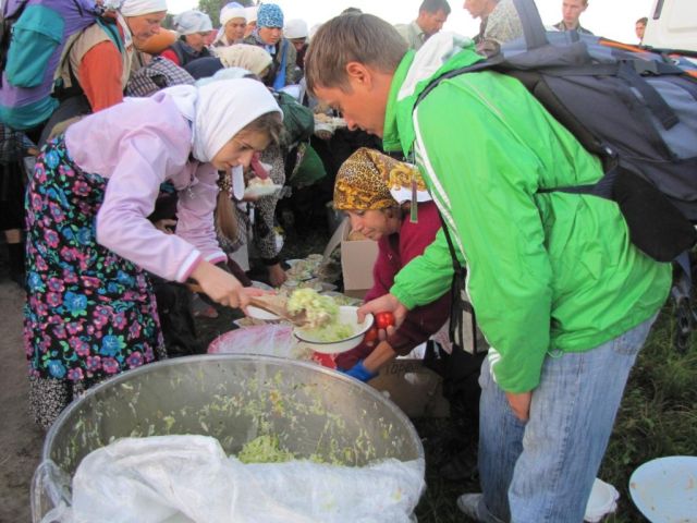 Крестный ход с Камянец-Подольского в Почаев