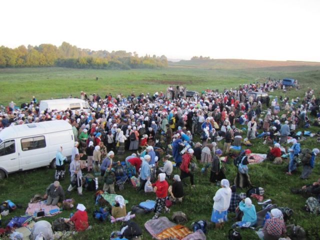 Крестный ход с Камянец-Подольского в Почаев