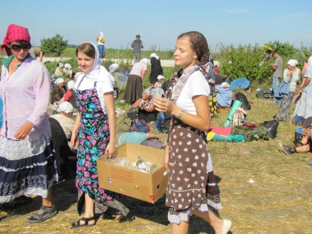 Крестный ход с Камянец-Подольского в Почаев