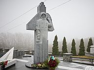 У Києві відкрили пам’ятник Леоніду Каденюку