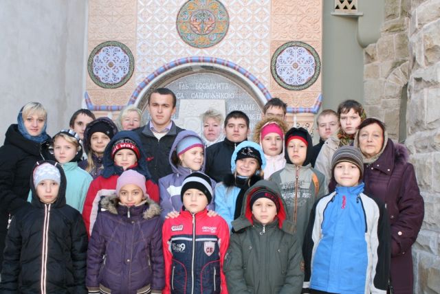Паломнические поездки по святыням Киева для детей лишенных слуха