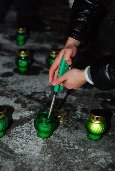 Свечная акция на Майдане 15.02.12 г. (4)