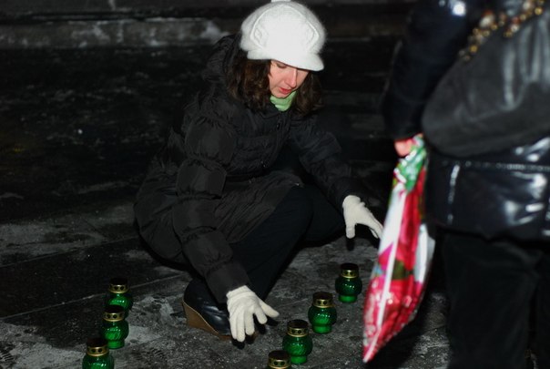 Свечная акция на Майдане 15.02.12 г. (14)