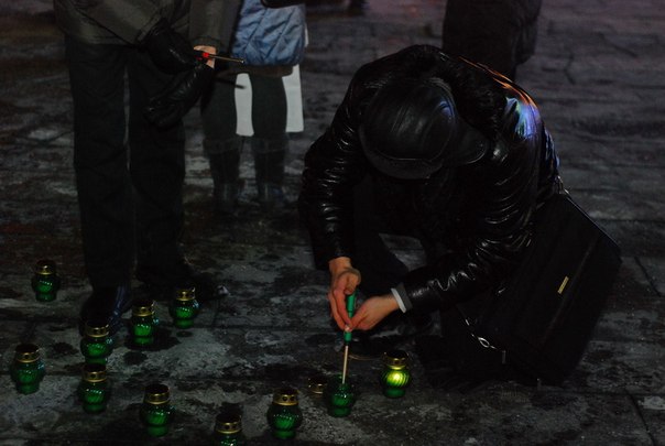 Свечная акция на Майдане 15.02.12 г. (15)