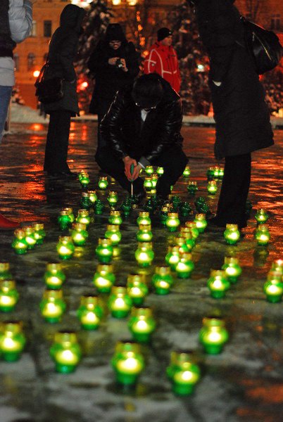 Свечная акция на Майдане 15.02.12 г. (17)